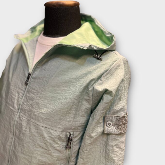 STONE ISLAND – Image 2